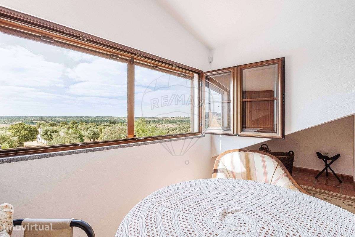 Moradia T4 para venda-30