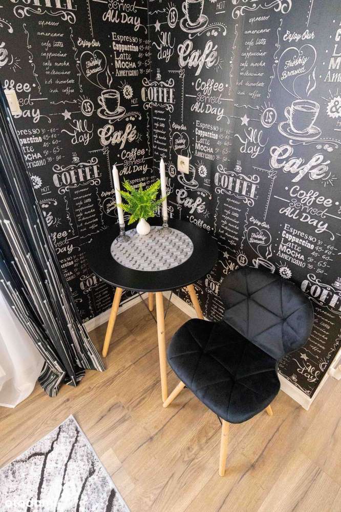 Piękna, przestronna kawalerka-6