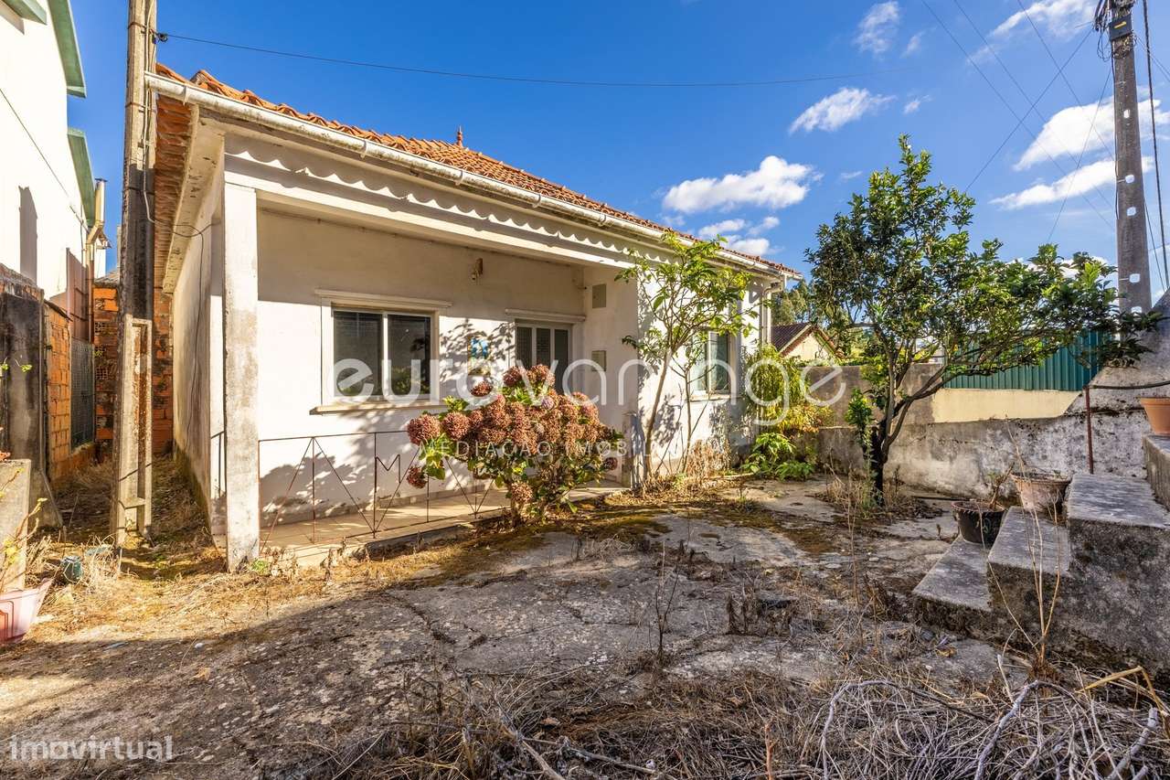 Moradia T3 para Restauro em Pocariça - Maceira, Leiria - Grande imagem: 1/28