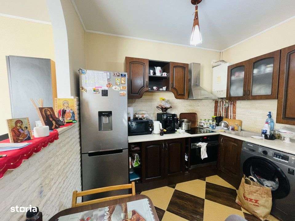 Casa cu apartamente de vanzare, la cheie 136 mp, curte 120mp ,zona Hor - Imagine principală: 5/9