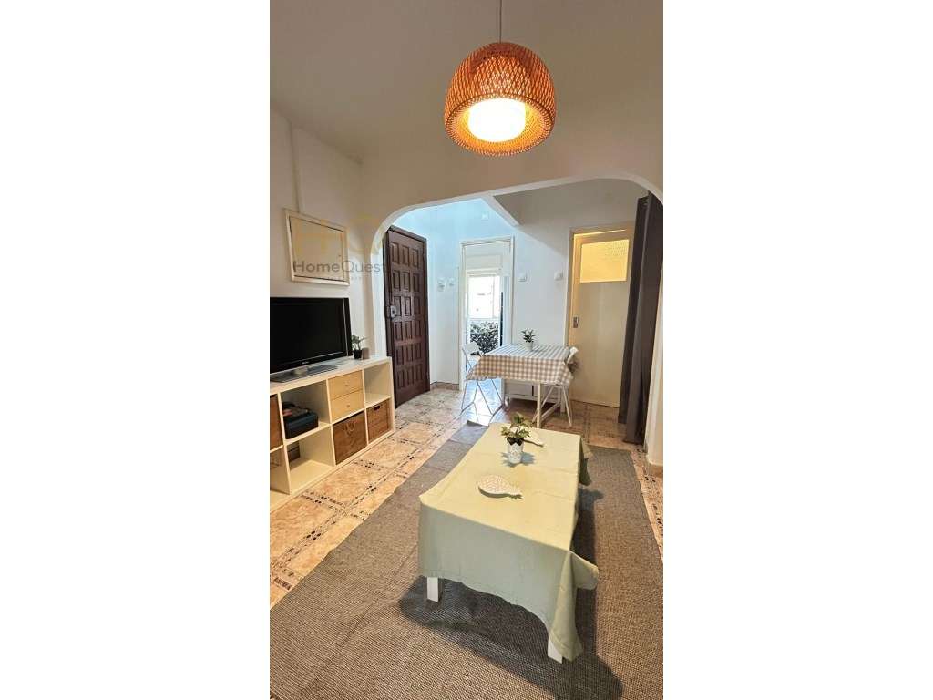 Apartamento T2 para Arrendar em Alges Mobiliado - Grande imagem: 2/6