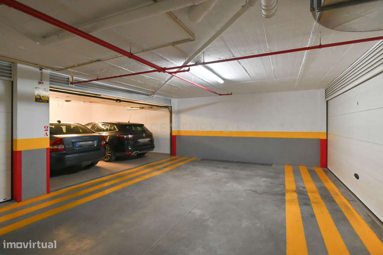 Apartamento T3 de Luxo com Box para 2 Carros — Quinta das Marianas, Pa-38