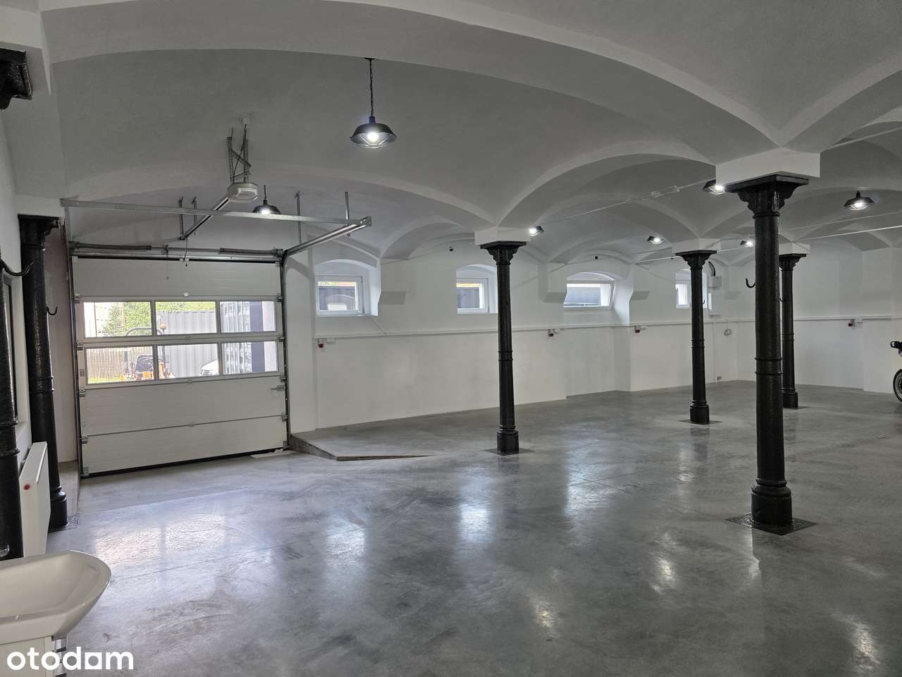 Hala na wynajem 210m² z rampą i ogrzewaniem - Pełny obrazek: 2/20