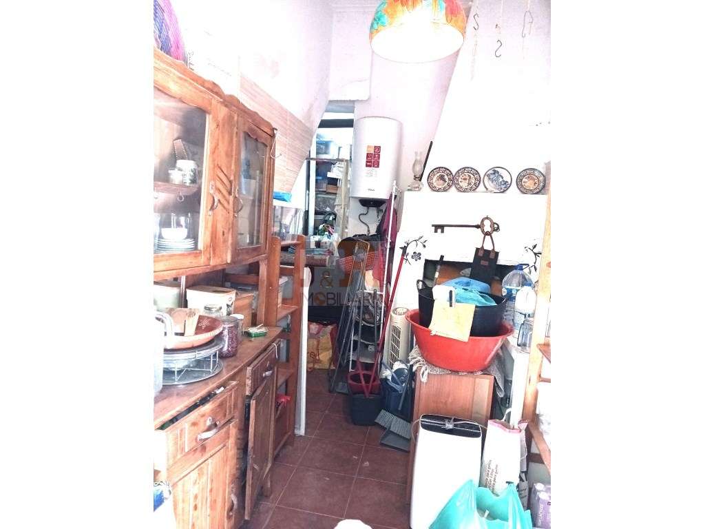 Moradia Isolada Duplex T6 Azeitão-35