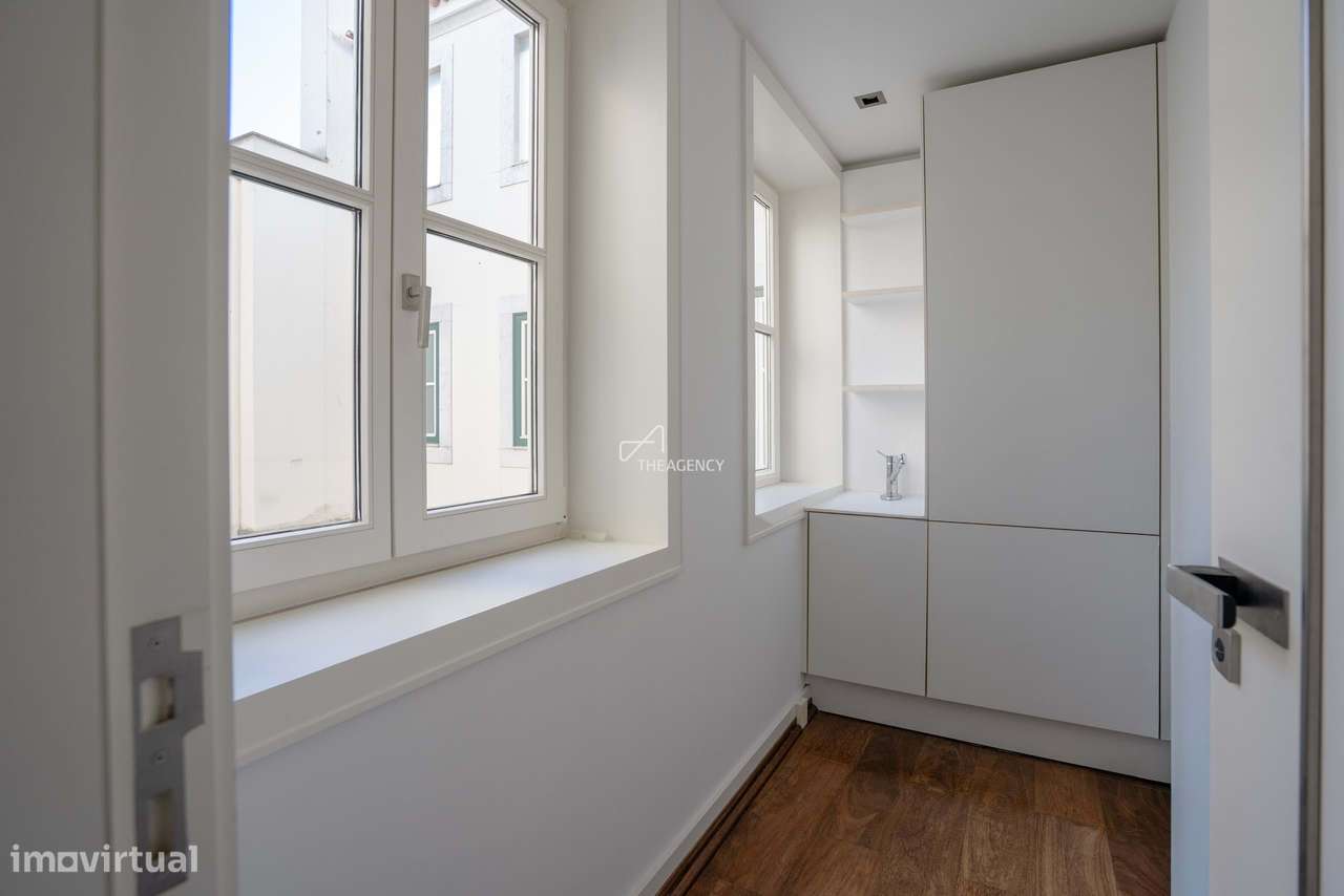 Duplex de luxo T2+1 com garagem no Chiado | 230 m² | Vistas panorâmica-30