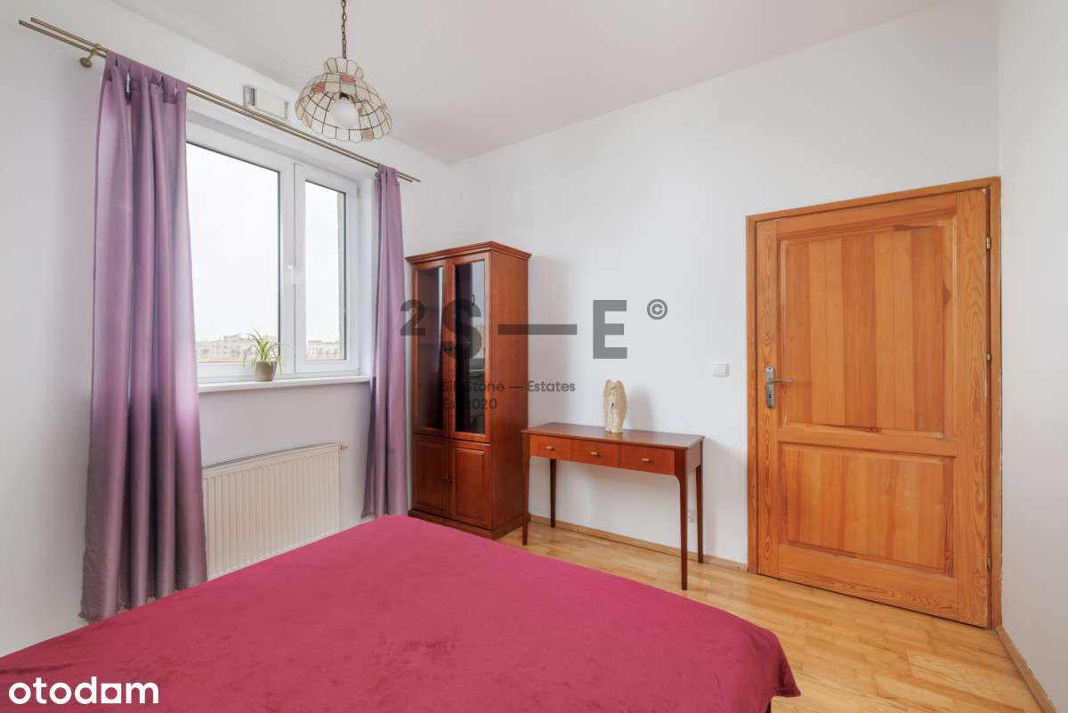 Wysokie na 3 metry 2 pokoje na ostatnim piętrze-8