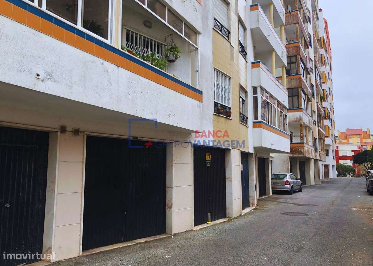 Apartamento-T2+Arrecadação- Mem Martins - Grande imagem: 4/8