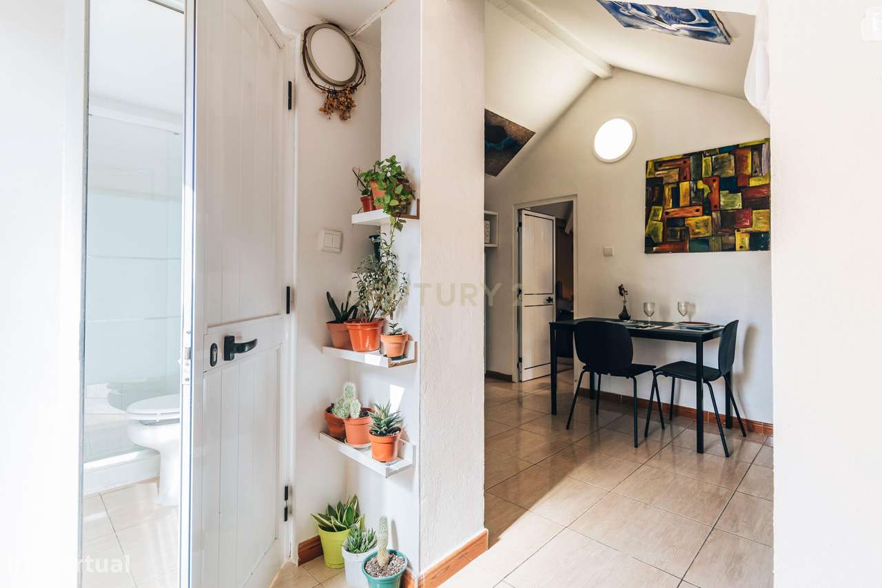 Prédio Perto da Torre dos Clérigos - Oportunidade de investimento - Grande imagem: 2/15