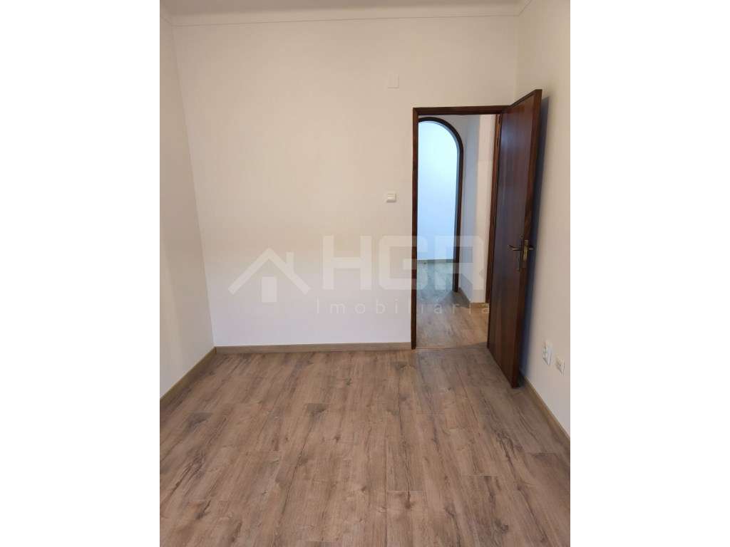 T3 | RENOVADO | 2 CASAS DE BANHO | ALTO SEIXALINHO-21