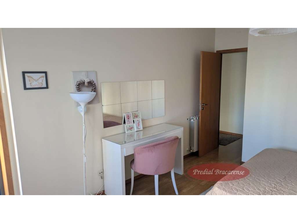Apartamento T2, bem decorado em Lamaçães. - Grande imagem: 5/25