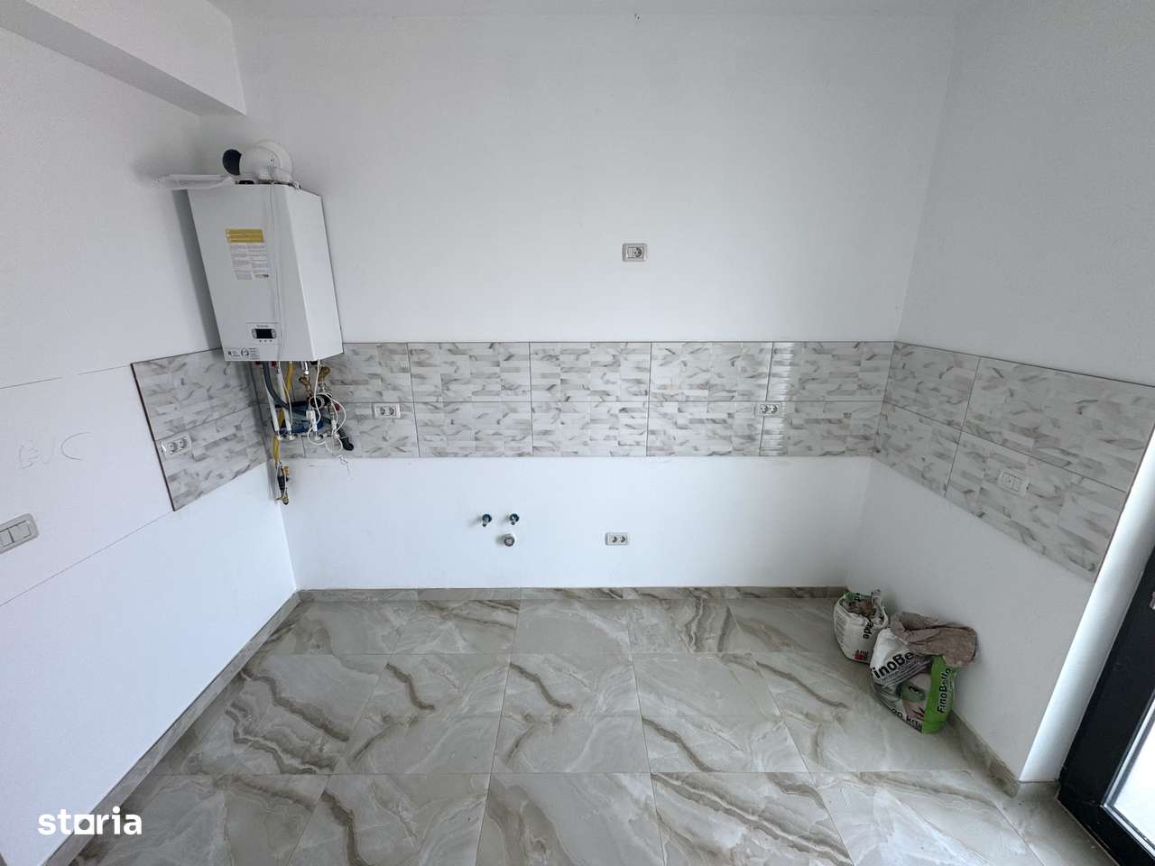 300 mp teren!Incalz in pard! Vila 3 camere, Valea Lupului - Imagine principală: 5/9