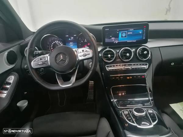 Mercedes-Benz C 220 D AMG Line - 3