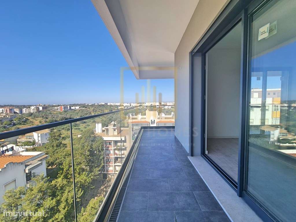 T4, Novo, último piso, em Fojo, Portimão-10