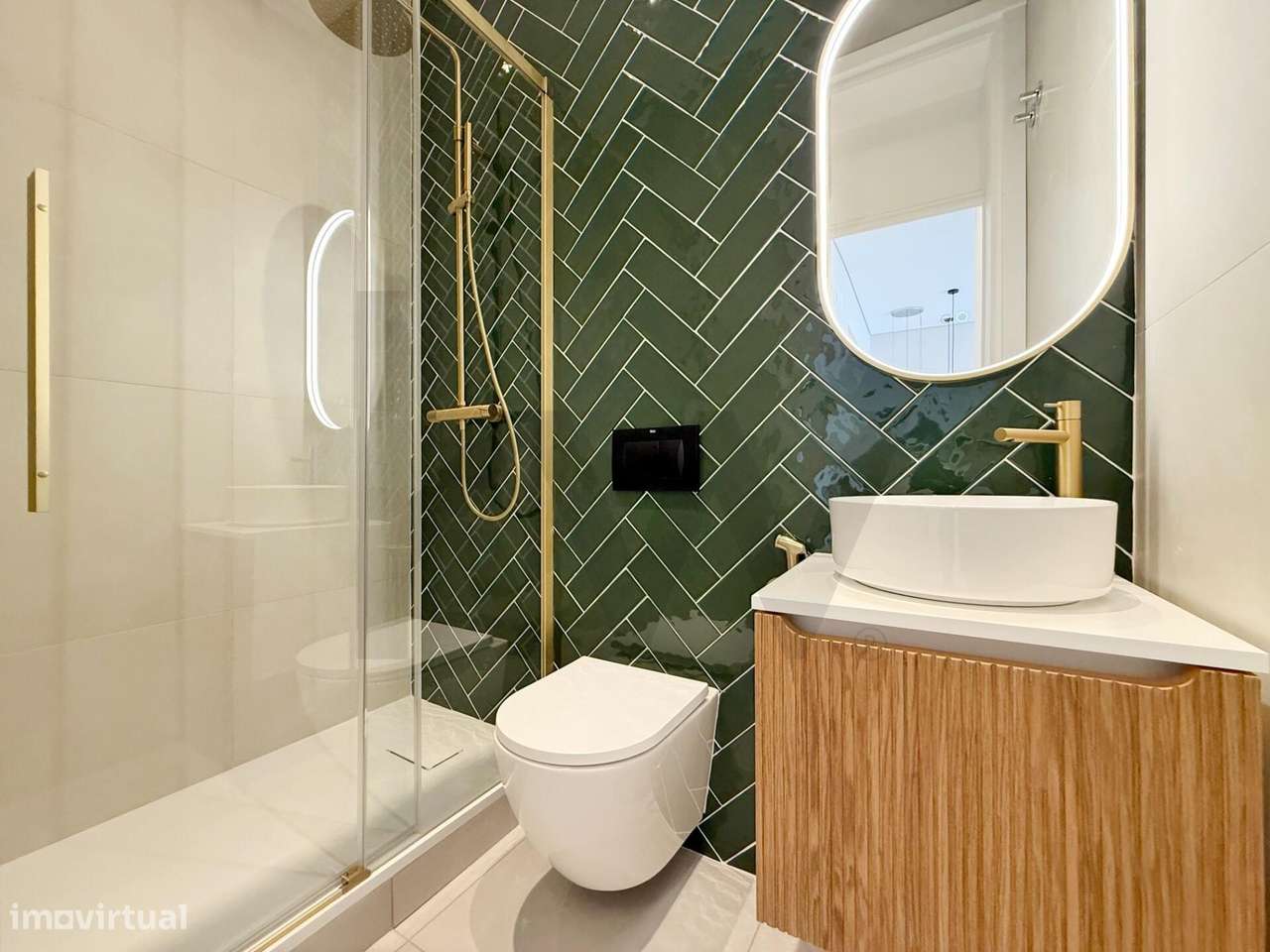 T3 REMODELADO | 2 SUITES | CLOSET | LOGRADOURO 35 m2 | AV. ALMIRANTE R-21