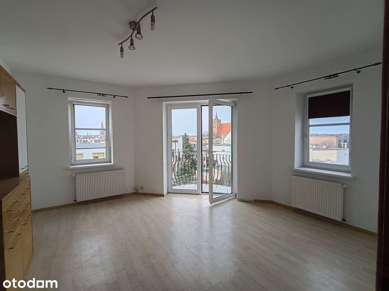 Dwu pokojowe mieszkanie w centrum ul. 700 lecia-9