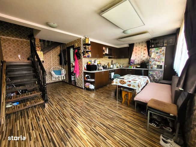 Casa 5 camere, zona Plastor-3