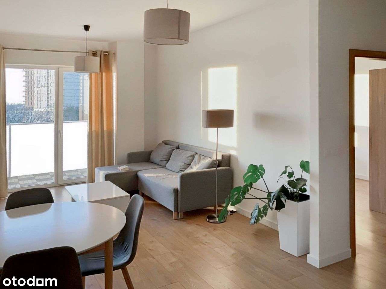 Sloneczne 2 pokojowe mieszkanie w apartamentowcu + parking - Widok 2