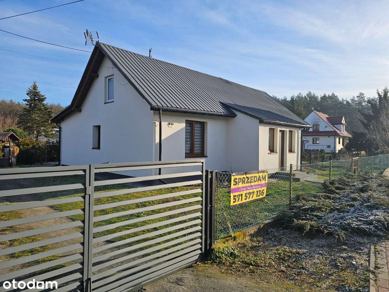 Dom wolnostojący z budynkiem gospodarczym-13