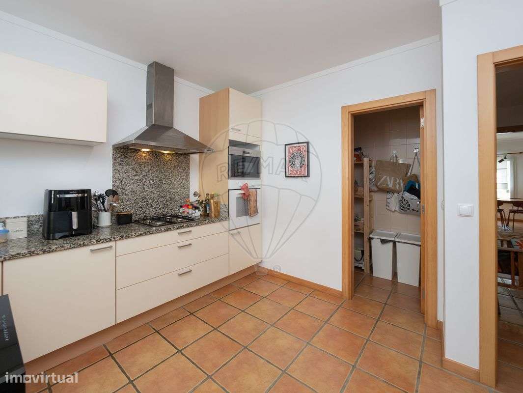 Apartamento T2 para arrendamento - Grande imagem: 4/35