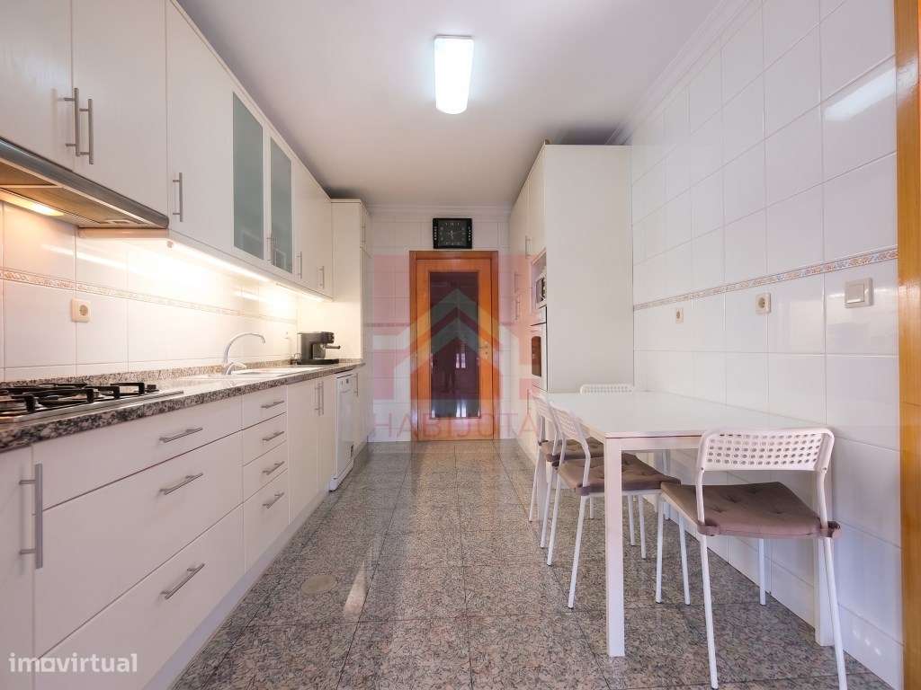 Magnífico Apartamento T2+1 no Centro de Rio Tinto (Avenida da Conduta)-9