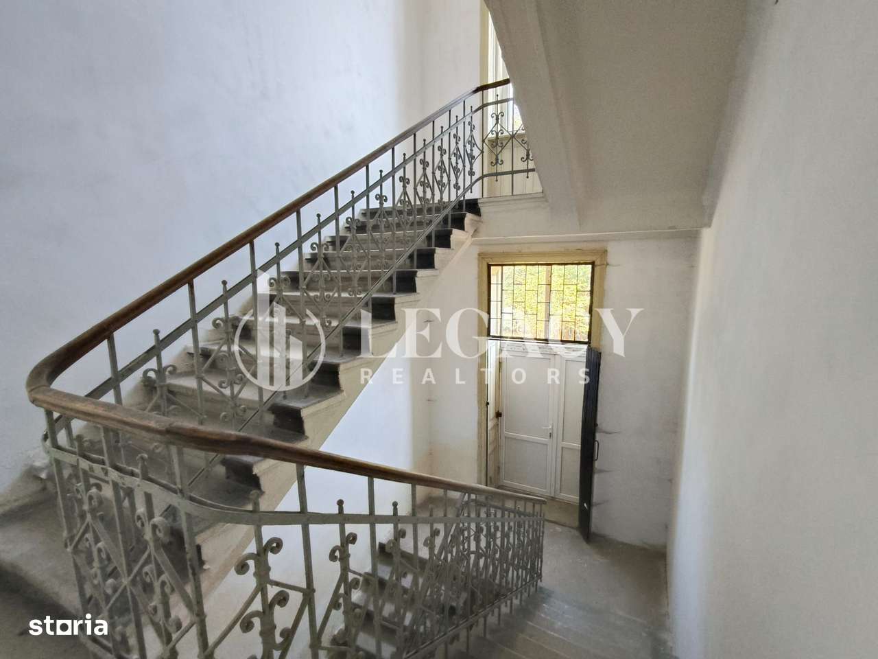 VÂNZARE/SCHIMB CU TEREN  - Clădire interbelică, centru oraș Siret-10