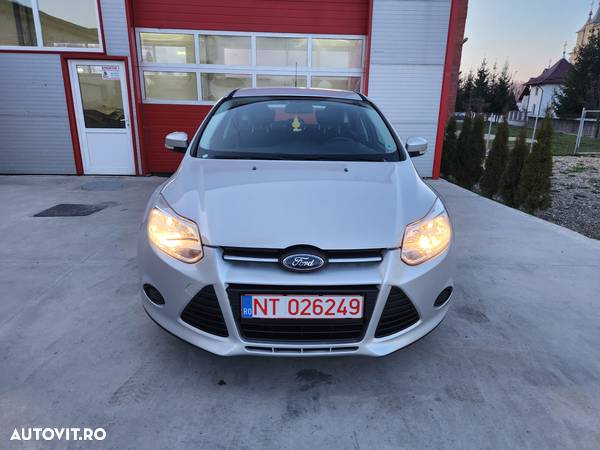 Ford Focus 1.6 TDCi DPF Trend - 11