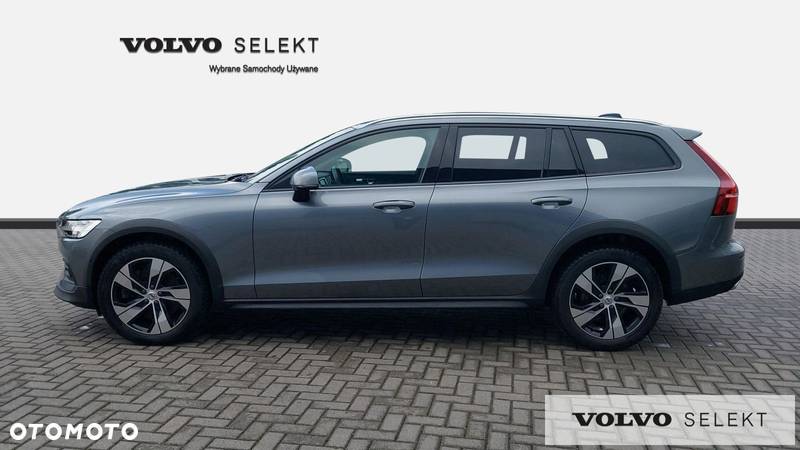 Volvo V60 Cross Country - 3