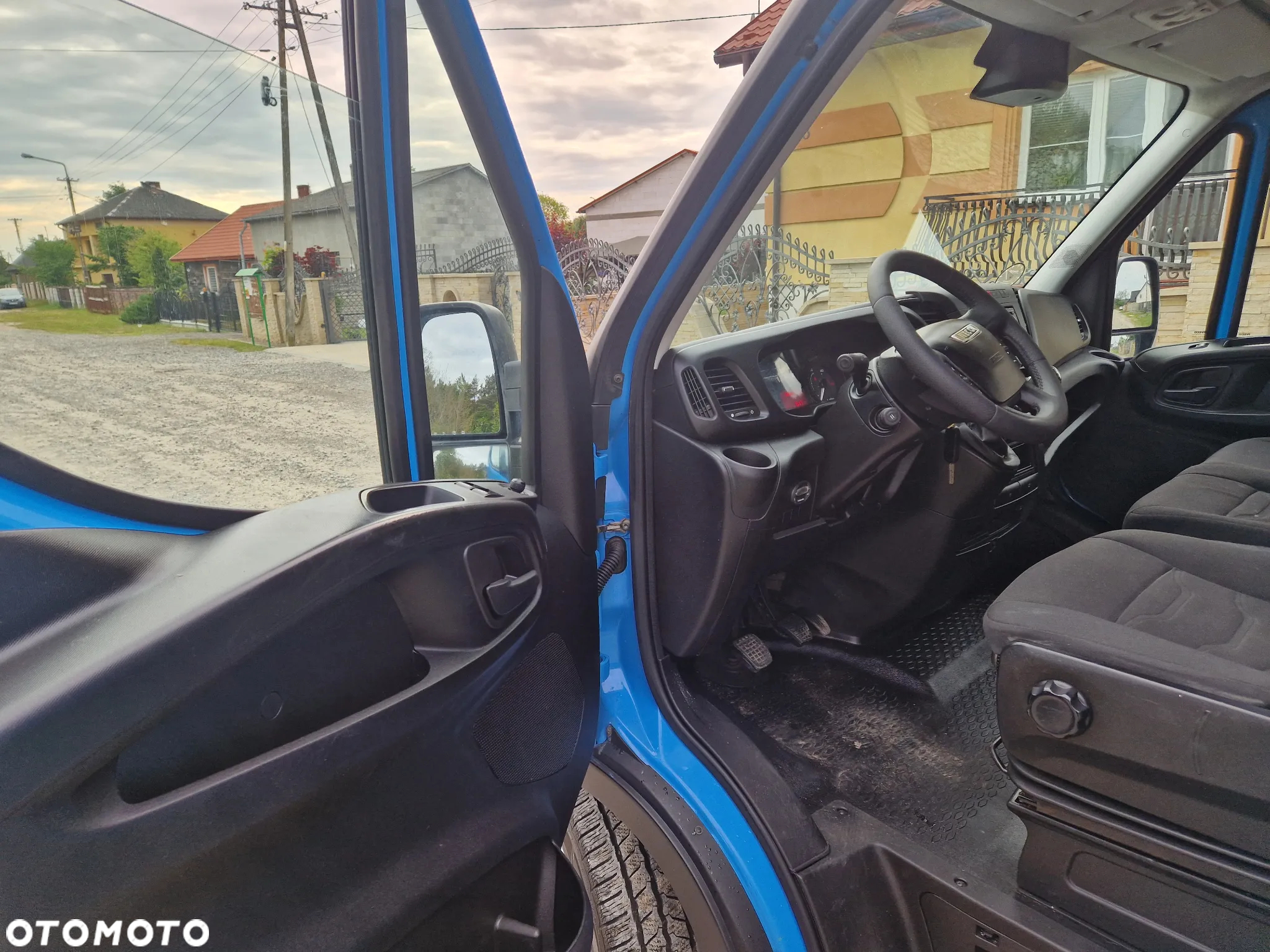 Iveco DAILY 35S15 L2H2 KLIMATRONIK TEMPOMAT SPROWADZAONY WEBASTO - 16