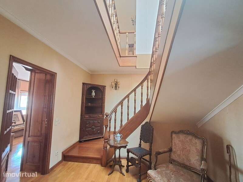 Apartamento T4+2 Duplex, com terraço em São João da Madeira. - Grande imagem: 4/33