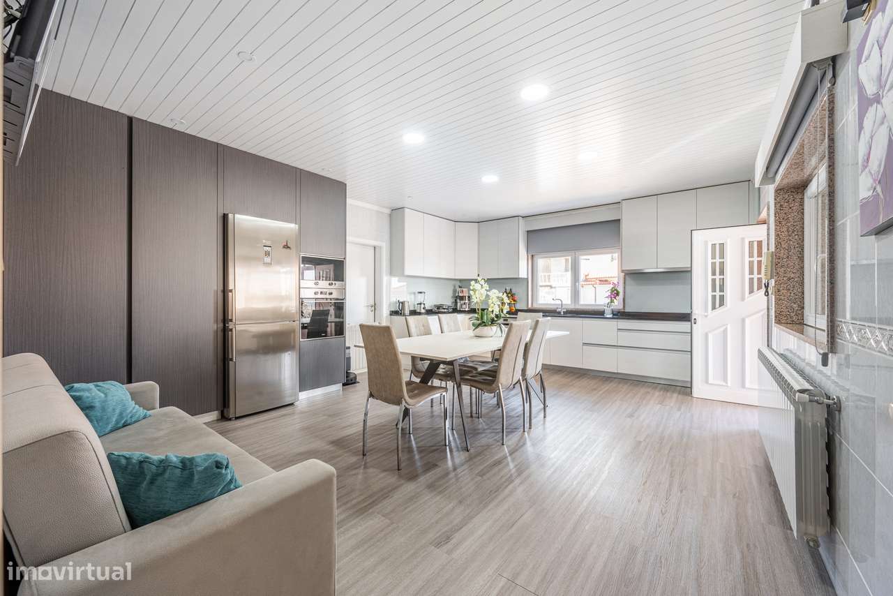 Moradia, 270 m², Quinchães - Grande imagem: 2/59