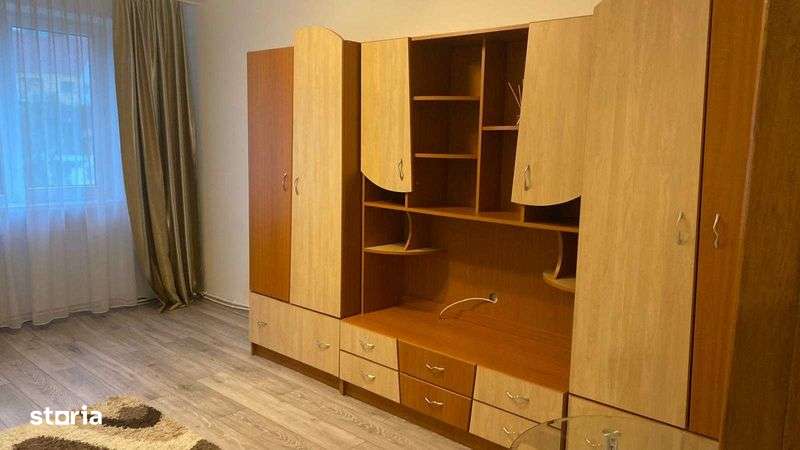 INCHIRIEZ ap. 3 Camere  Zalau Str. CRISAN BL 80 - Imagine principală: 5/8