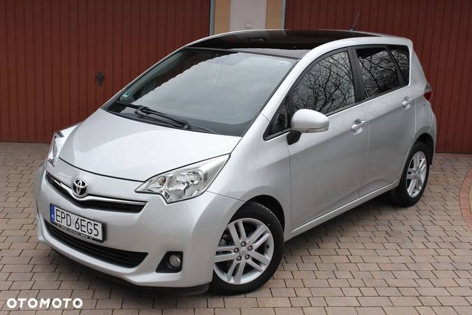 Toyota Verso S 1.33 VVT-i Start-Stop Multidrive Club - 1