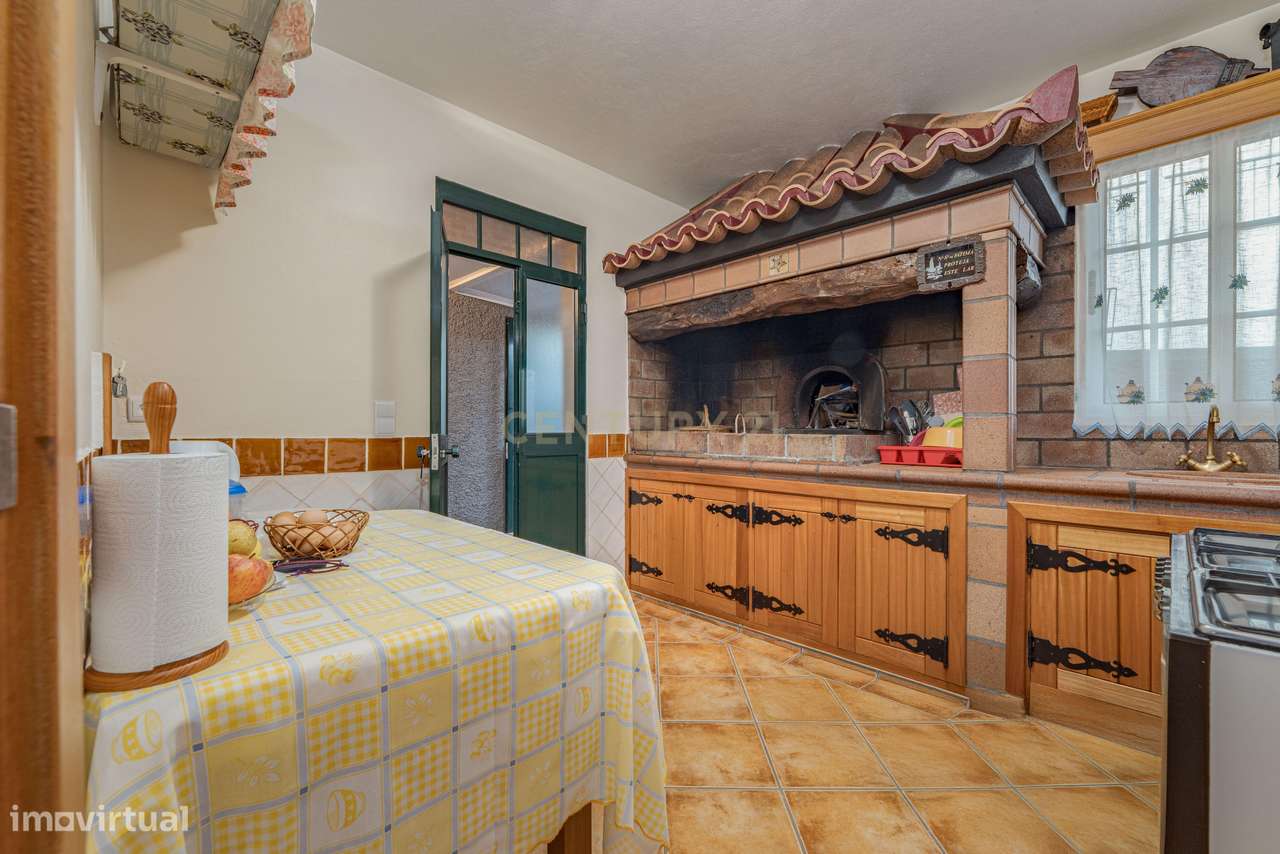 Moradia Clássica T3 com Sótão Habitável em Canhas, Ponta do Sol-17