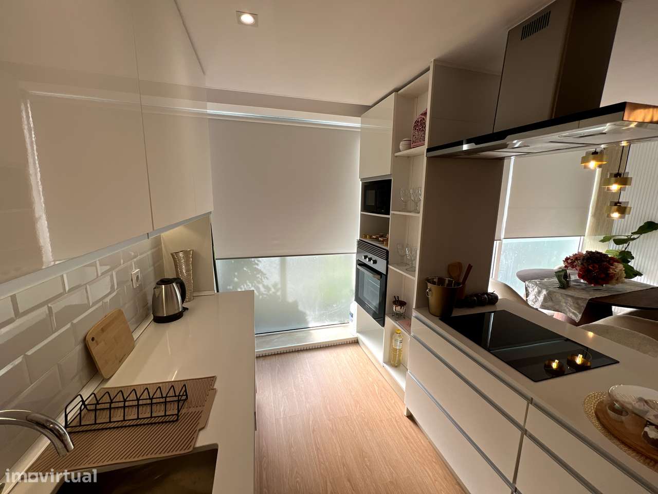 Vende-se T1+1 Moderno na Póvoa de Varzim - Mobilado e com Garagem - Grande imagem: 3/14