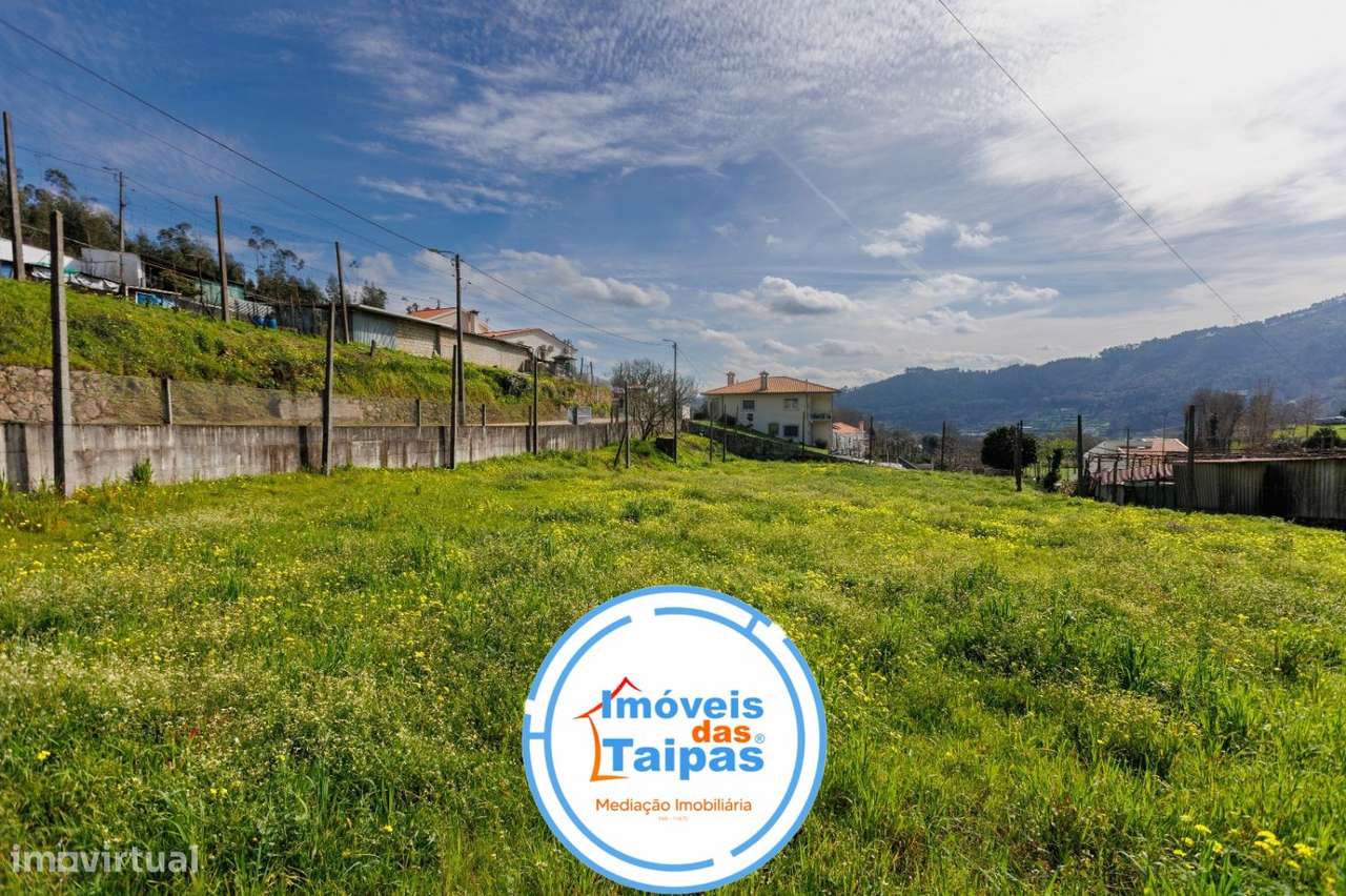 Vende-se terreno rústico com possibilidade de construção-4