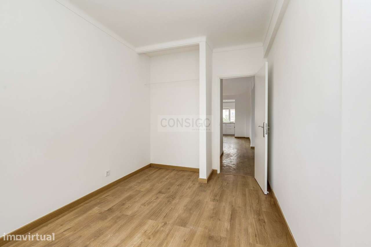 Apartamento t1 à venda na Rua Dom Dinis-19