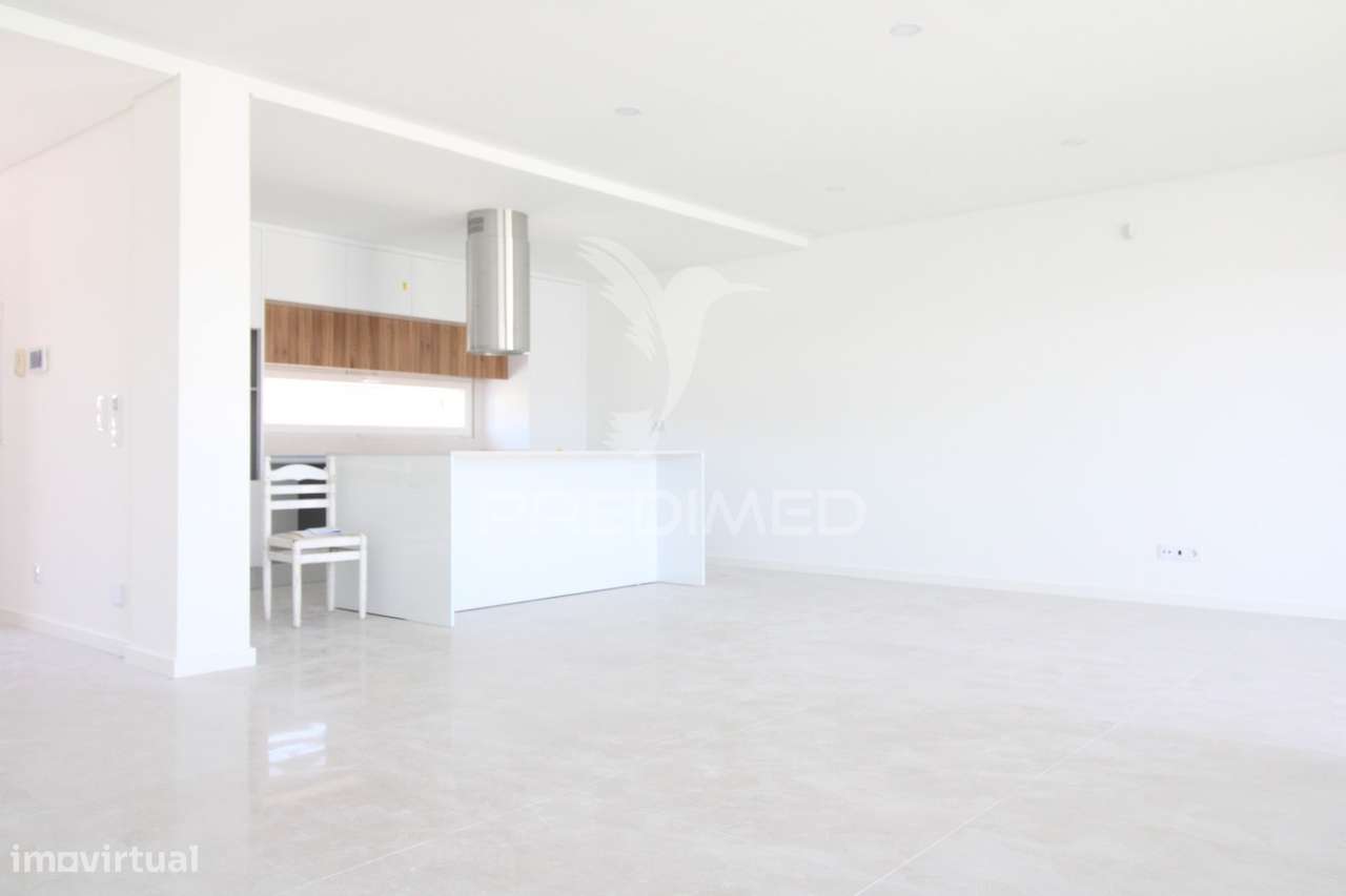 Moradia T3+1, Charneca de Caparica - Grande imagem: 4/18