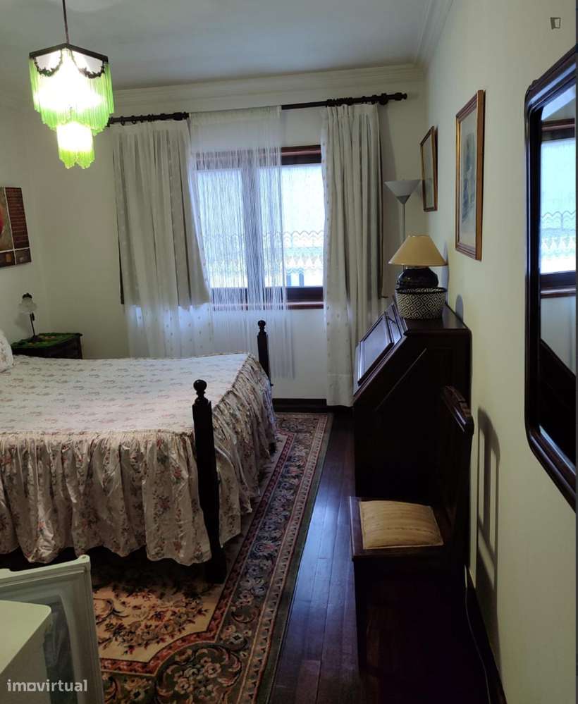 Quarto - localizado em Custóias Porto - Grande imagem: 5/26