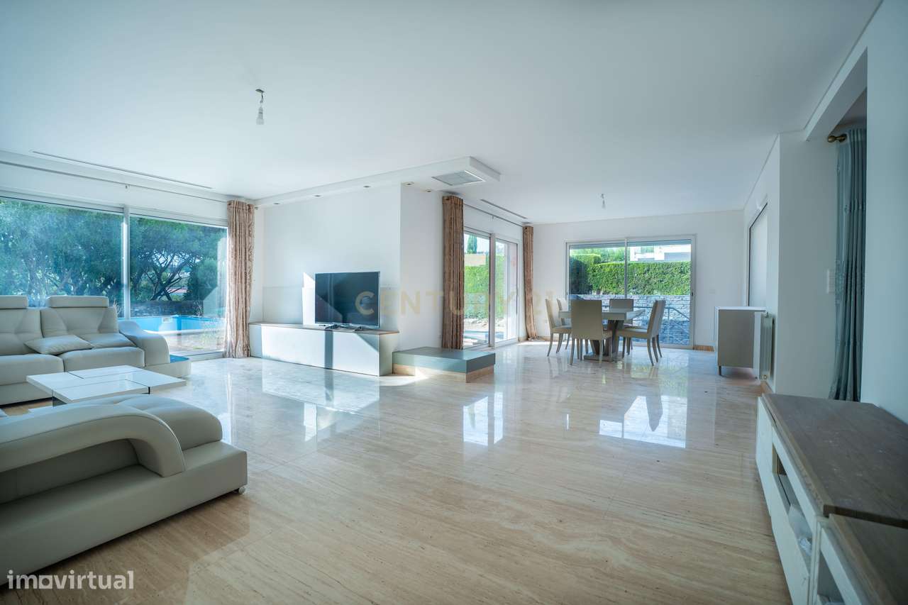 Moradia T4 com Piscina Privativa | Bicesse, Cascais-12