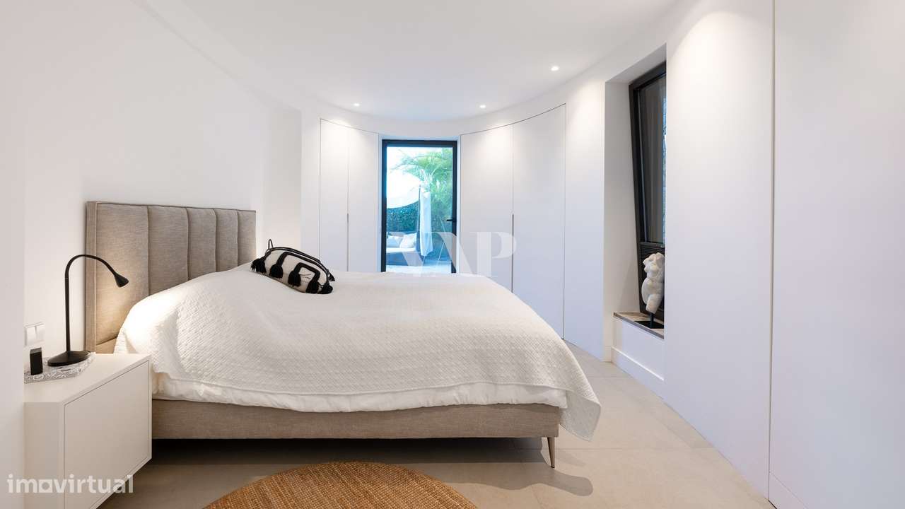 Moradia Contemporânea T3 Frente Mar com Rooftop e Vista Oceânica, Vale - Grande imagem: 4/40