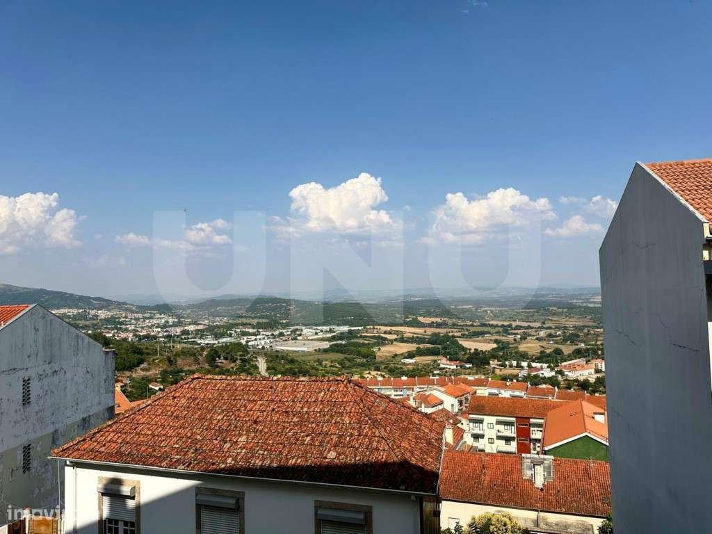 T4+2 com Varanda Panorâmica e Garagem Ampla - Conforto, Espaço e Ve...-20