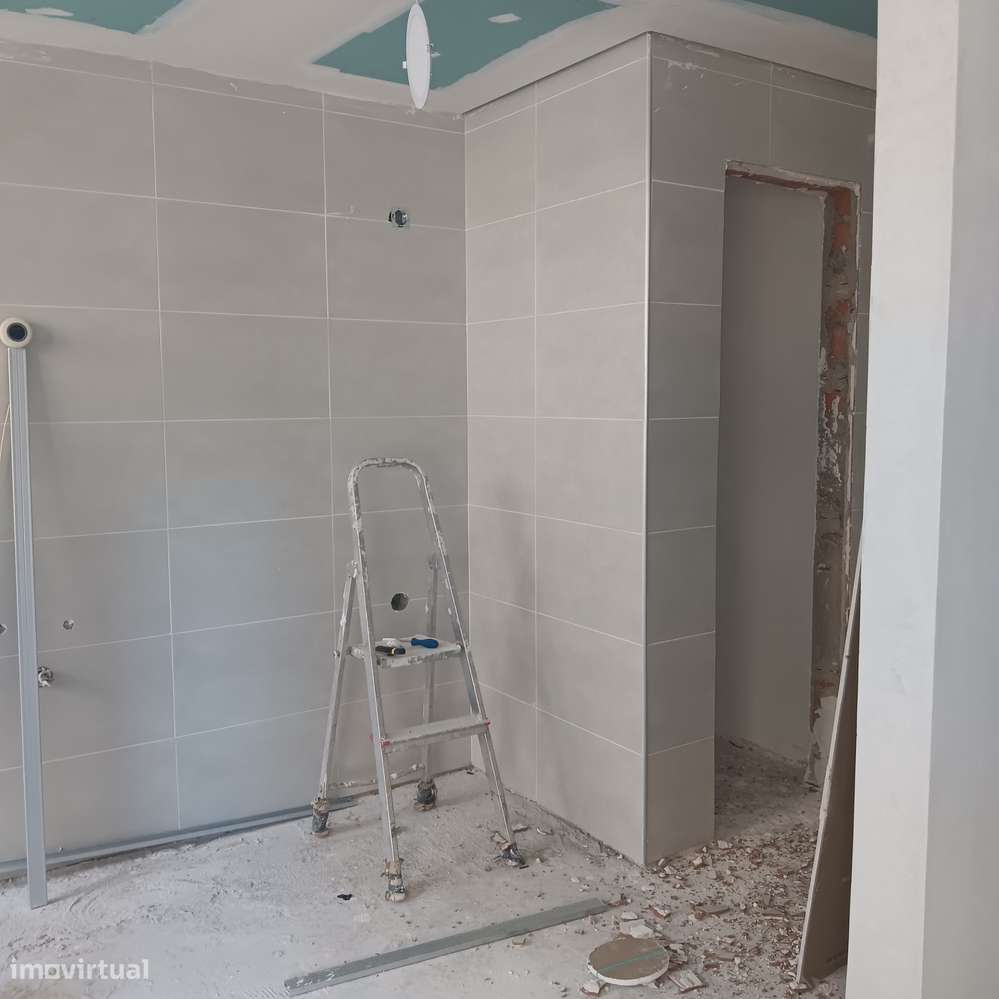 Apartamento T3, TOTALMENTE  REMODELADO, SEIXAL-4