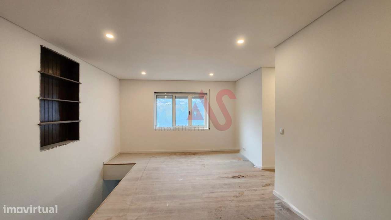 Moradia T3 Remodelada em Vila das Aves, Santo Tirso - Grande imagem: 4/18