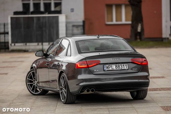 Audi A4 2.0 TFSI Quattro - 9