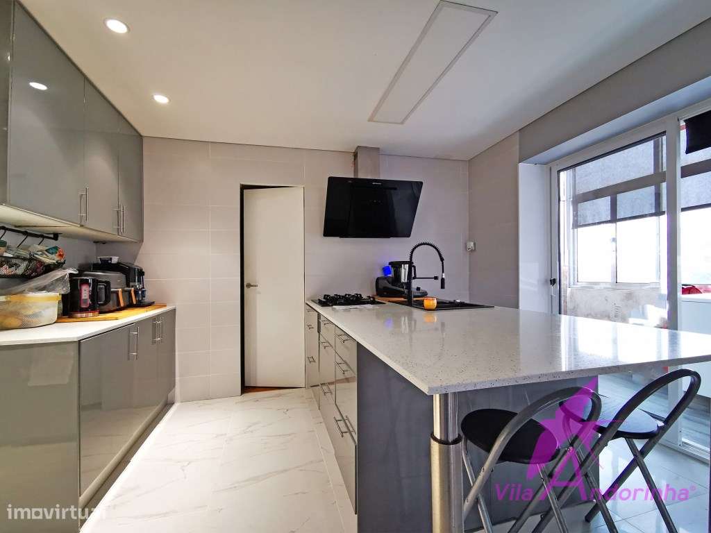 Apartamento T4 em Monserrate - Espaço, Conforto e Excelente Localiz...-9