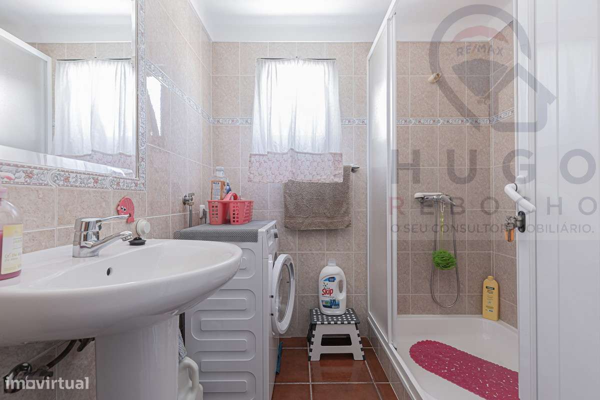 Quinta com 1,425 ha em Redondo-49