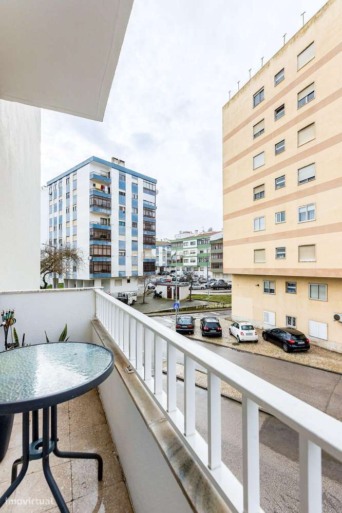 T2 Remodelado - Torre da Marinha 1 andar-9