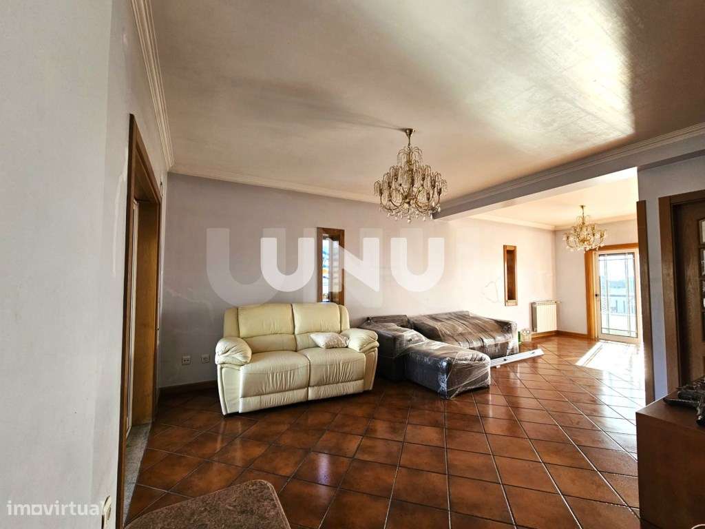 Moradia em Banda T5 - A 5 Minutos do Centro da Cidade de Viseu-14