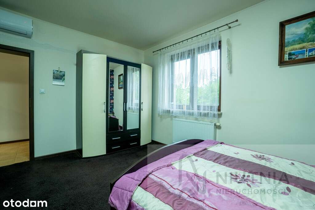 Wolnostojący dom z podwójnym garażem!-8