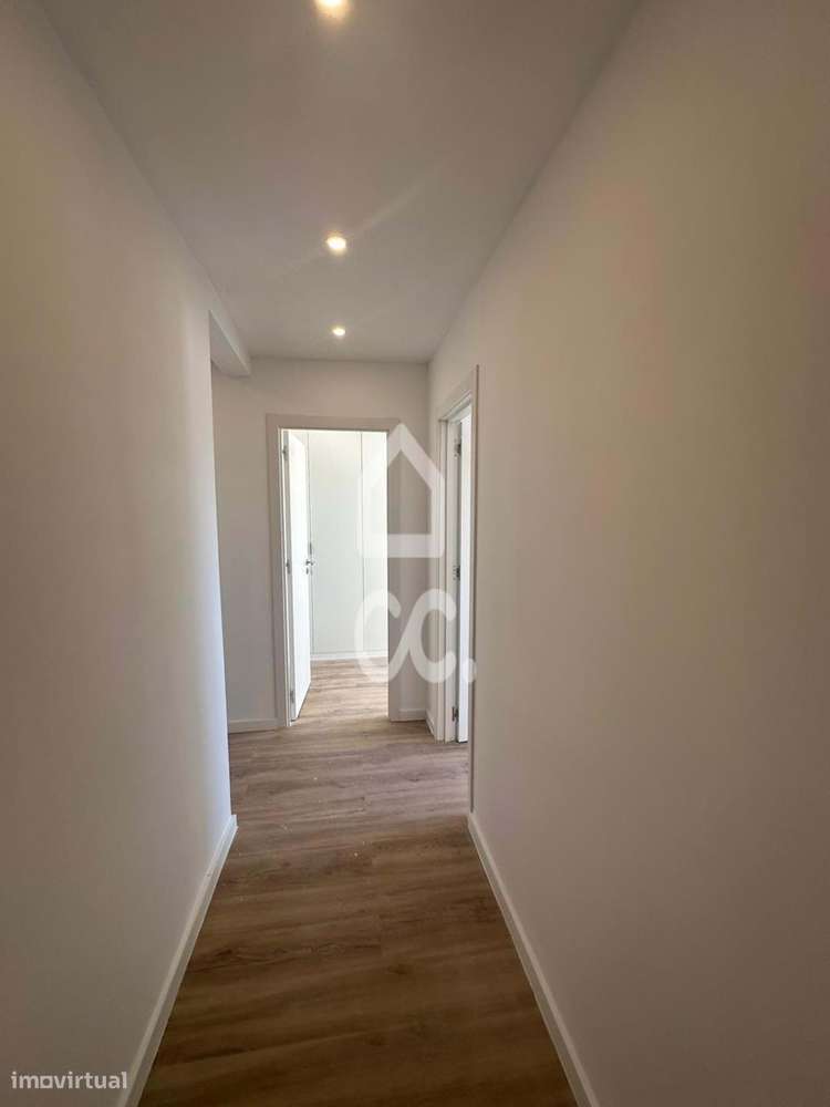 T2  VENDA em Santa Iria de Azóia-4